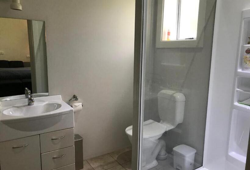 اتاق استاندارد, Lovett Lodge