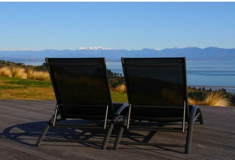Номер Стандарт Вид на Море, Parautane Lodge