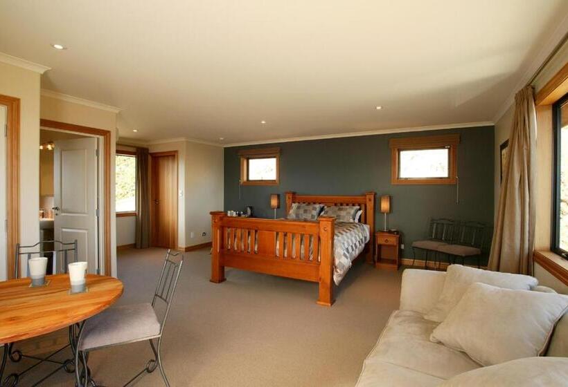 스탠다드 룸 킹사이즈 침대, Parautane Lodge