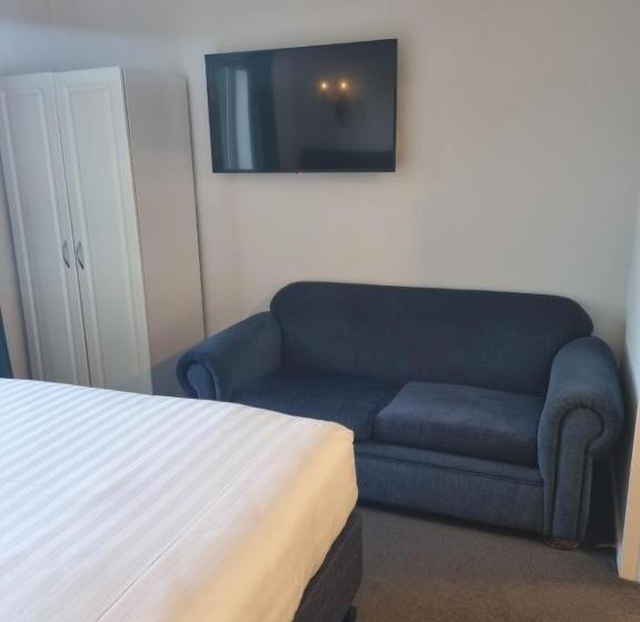2 Bedrooms Suite 2 Bedrooms Lake View, Lakeview Colonial Motel