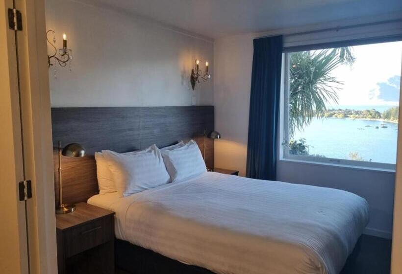 2 Bedrooms Suite 2 Bedrooms Lake View, Lakeview Colonial Motel