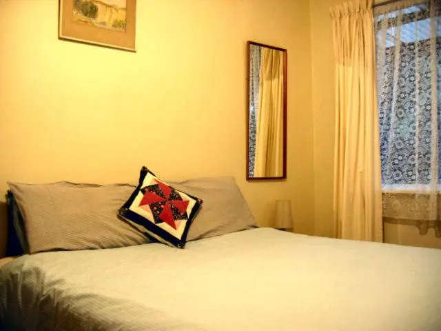 ３ベッドルームスタンダードバンガロー, Glow Worm Motel