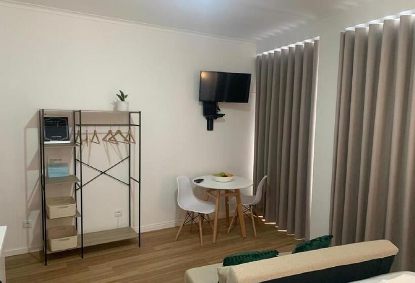 إستوديو قياسى, Guimaraesliving   Hostel & Adventure