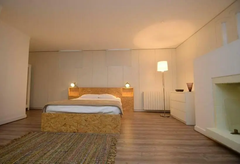 スタンダードスタジオ, Guimaraesliving   Hostel & Adventure
