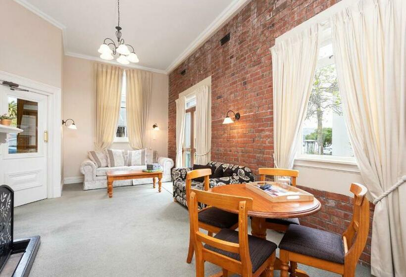 דירת חדר סופריור, Historic Shipping Office   Akaroa