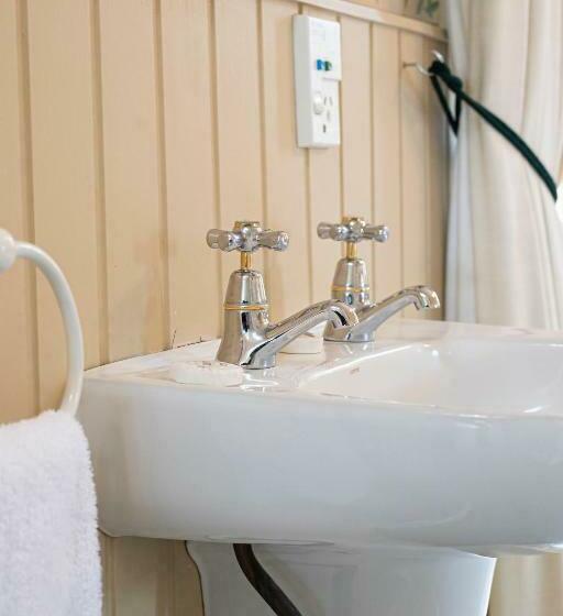 דירת חדר סופריור, Historic Shipping Office   Akaroa