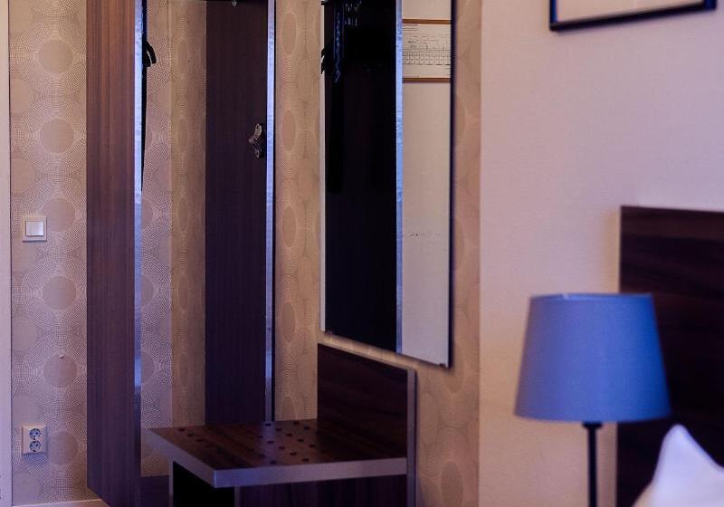 スタンダードシングルルーム, L Wilhelmina