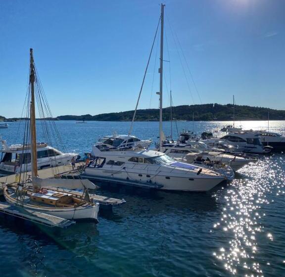 חדר סטנדרט לארבעה נוף לים, Marinan Richters