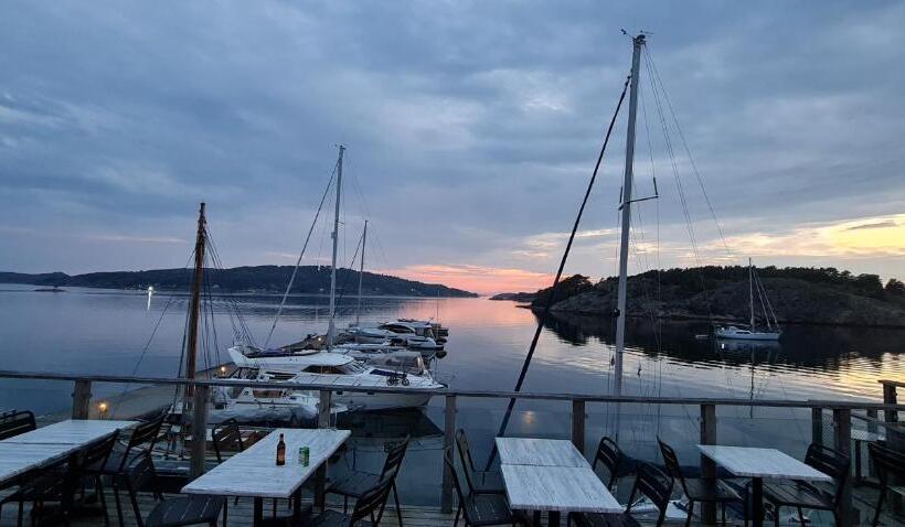 חדר סטנדרט לארבעה נוף לים, Marinan Richters