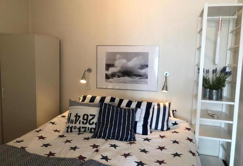 דירת חדר נוף לים, Marinan Richters