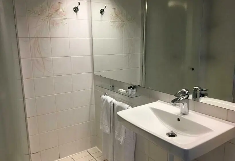 Standard Neljän Hengen Huone, Småland