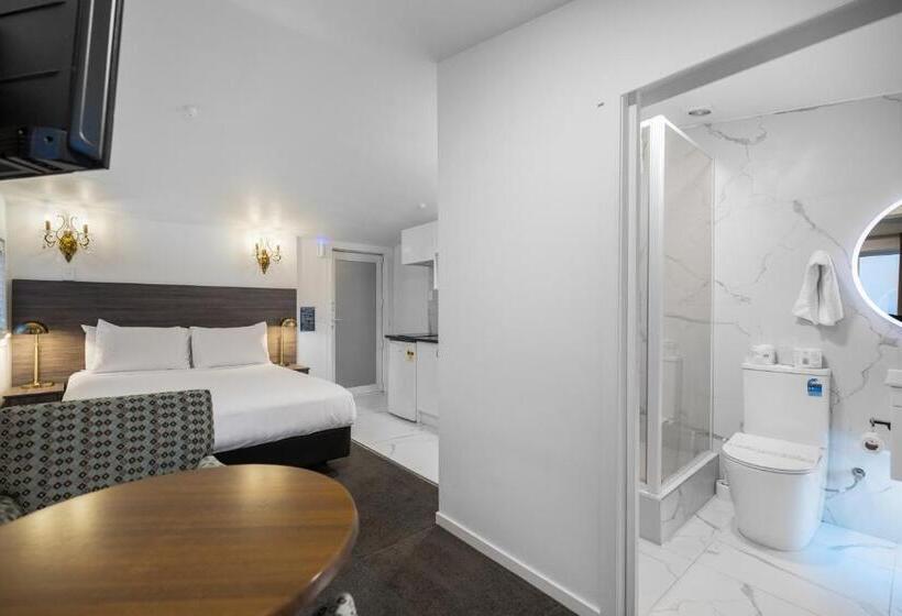 Студия Deluxe, Lakeview Colonial Motel