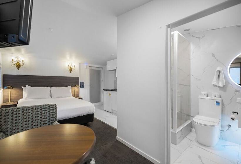 Студия Deluxe, Lakeview Colonial Motel