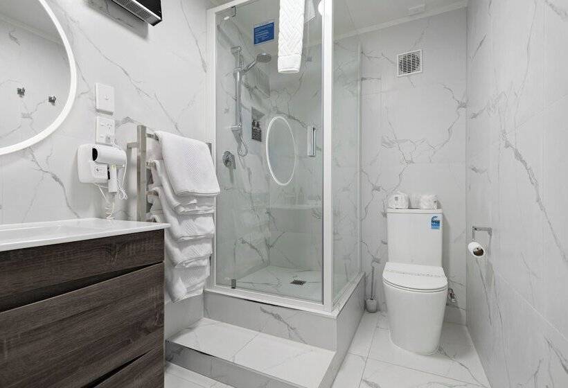 Студия Deluxe, Lakeview Colonial Motel