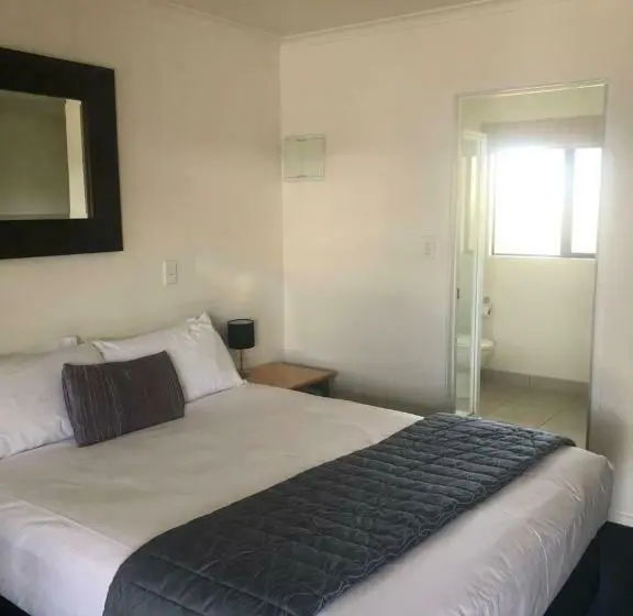 Standard-studio, Claremonte Motor Lodge