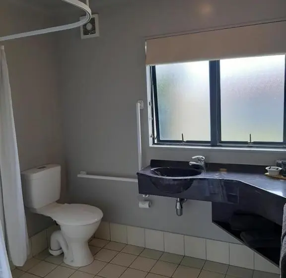 Standard-studio, Claremonte Motor Lodge