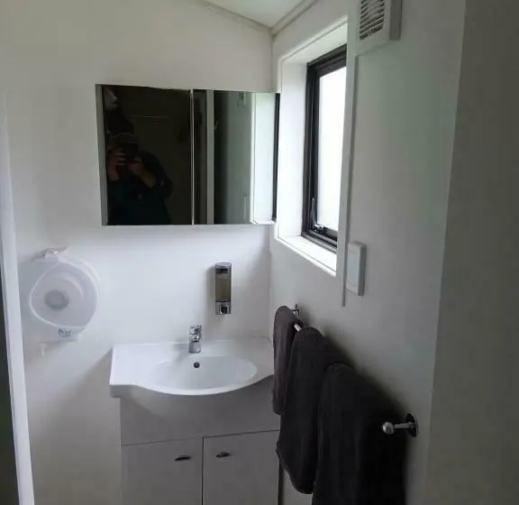 スタンダードスタジオ, Gateway Motor Lodge  Wanganui