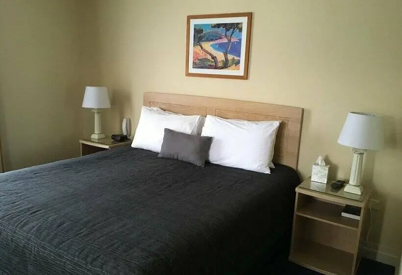 سوییت اجرایی, Motel On York