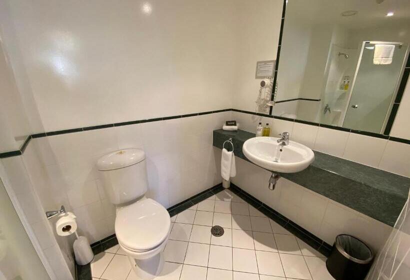 سوییت, Motel On York