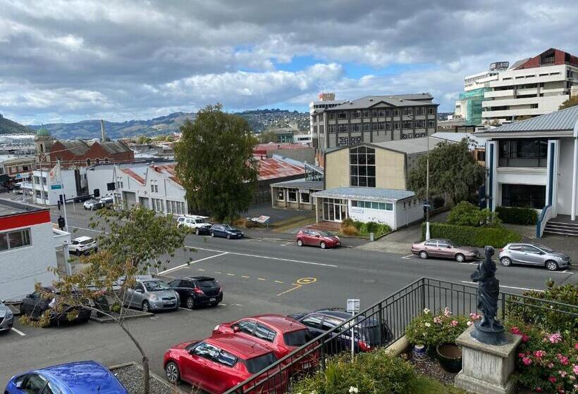 חדר סטודיו סטנדרד, Motel On York