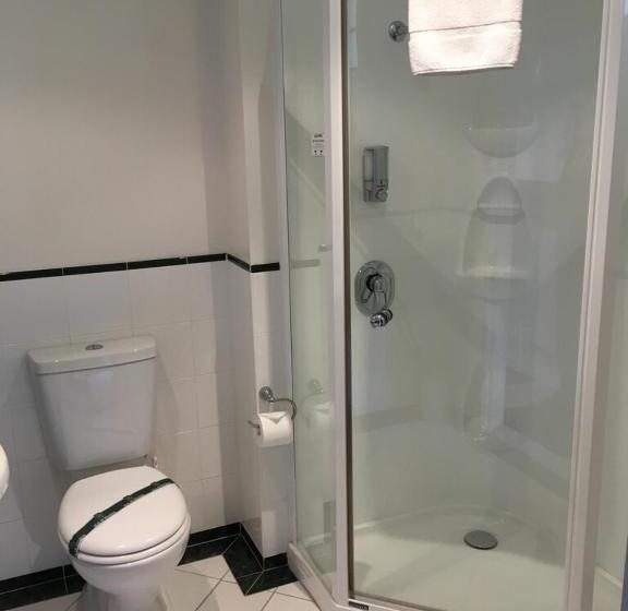 استودیوی استاندارد, Motel On York