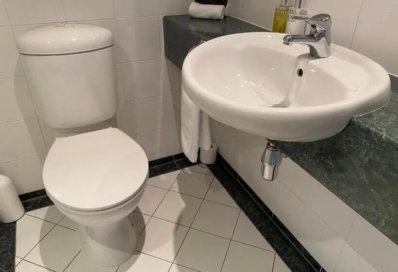 استودیوی استاندارد, Motel On York