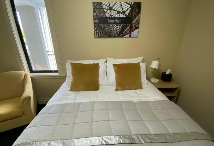 سوییت, Motel On York