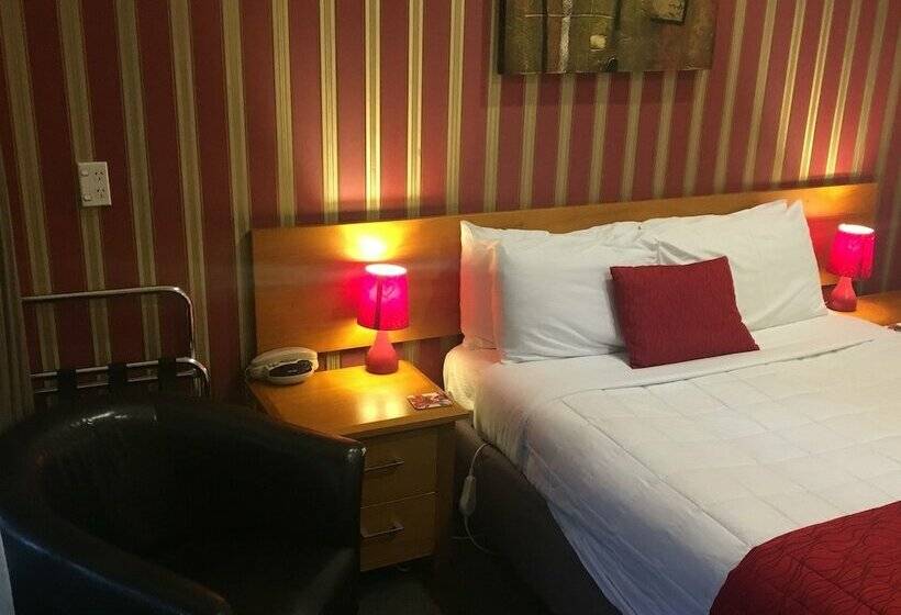 스탠다드 스튜디오, Shades Of Arrowtown