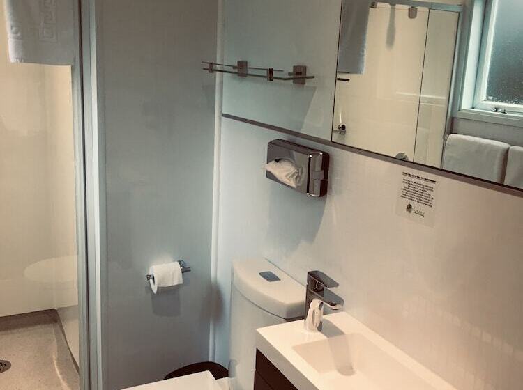 스탠다드 스튜디오, Shades Of Arrowtown