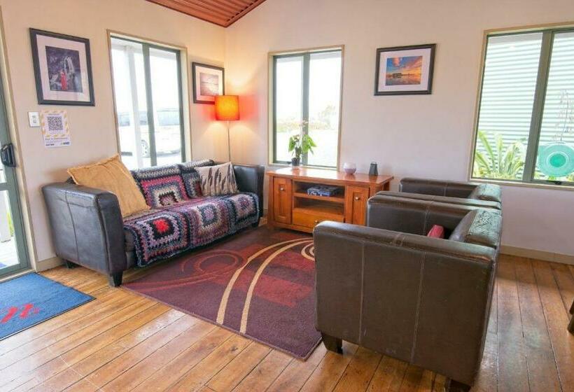 إستوديو قياسى سرير كينج, Omau Settlers Lodge Motel