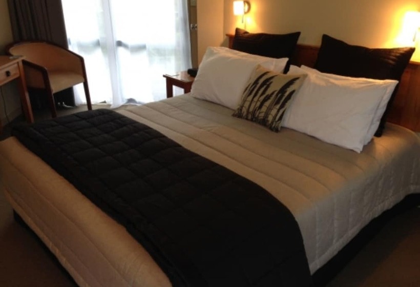 إستوديو ديلوكس, Omau Settlers Lodge Motel