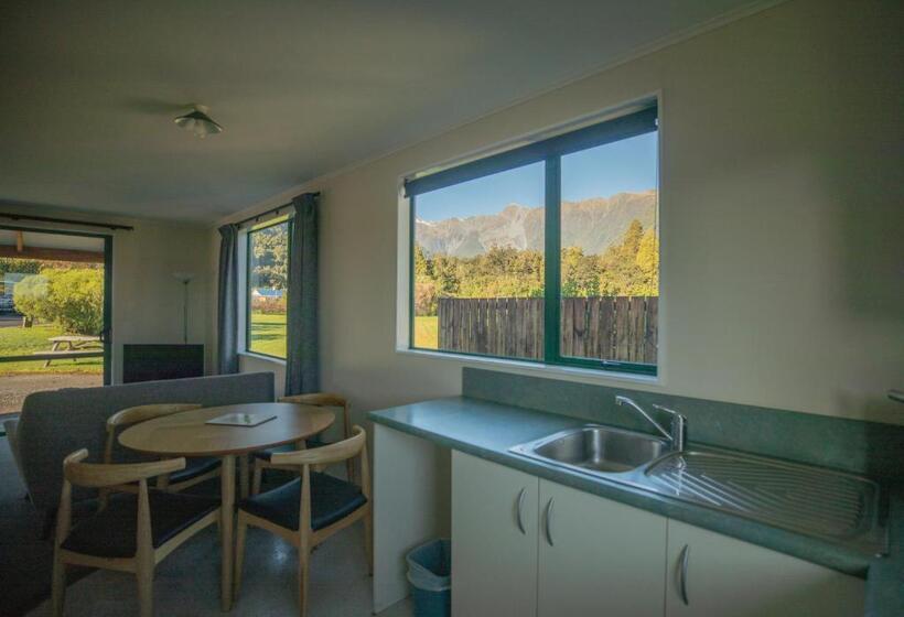 Апартаменты 2 Спальни, Rainforest Motel