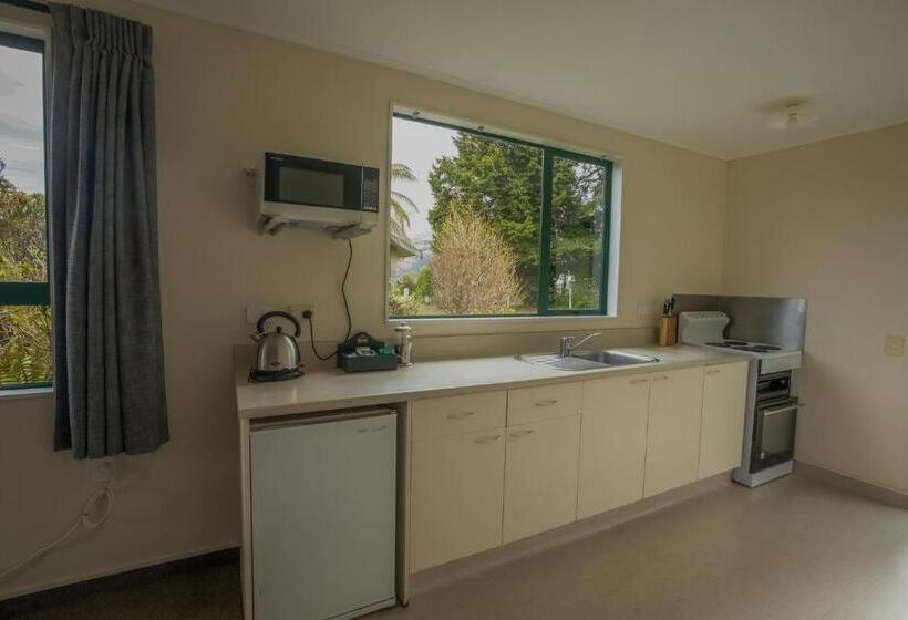 Семейные Апартаменты 3 Спальни, Rainforest Motel