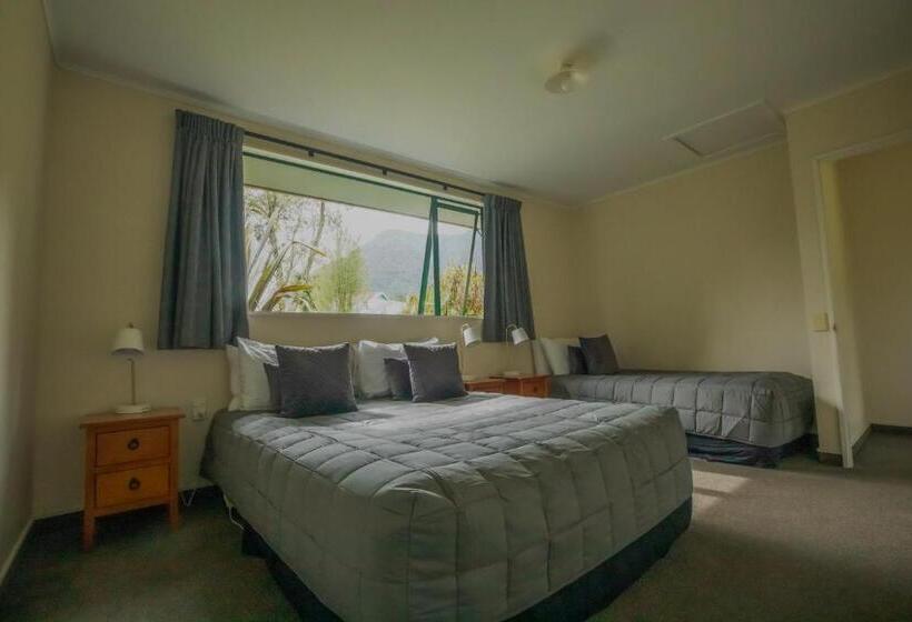 Семейные Апартаменты 3 Спальни, Rainforest Motel