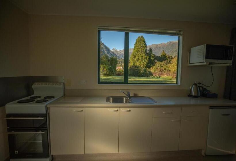 Апартаменты 2 Спальни, Rainforest Motel