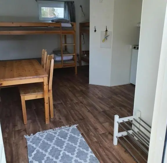 Talo 1 Makuuhuone, Mora Life, åmåsängsgården
