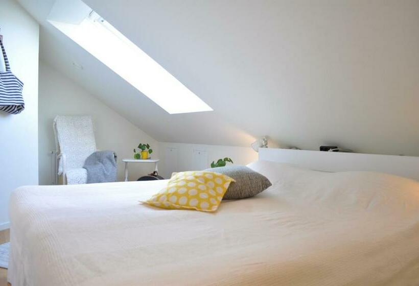 اتاق استاندارد با سرویس بهداشتی مشترک, Villa Sandby B&b