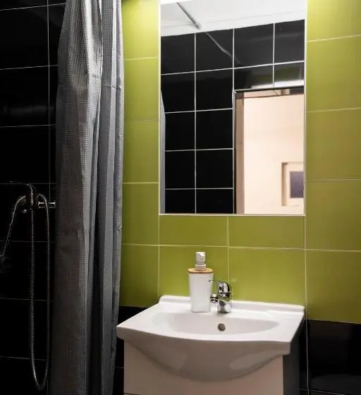 اتاق استاندارد یک نفره, Burgos Guest House