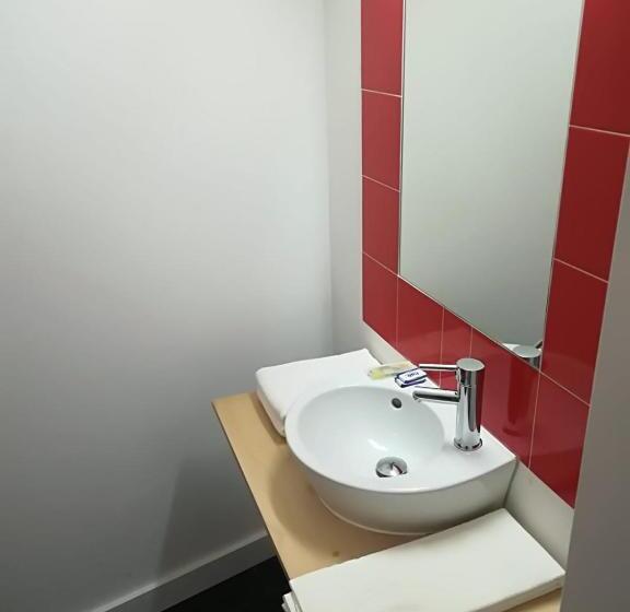 اتاق استاندارد, Burgos Guest House