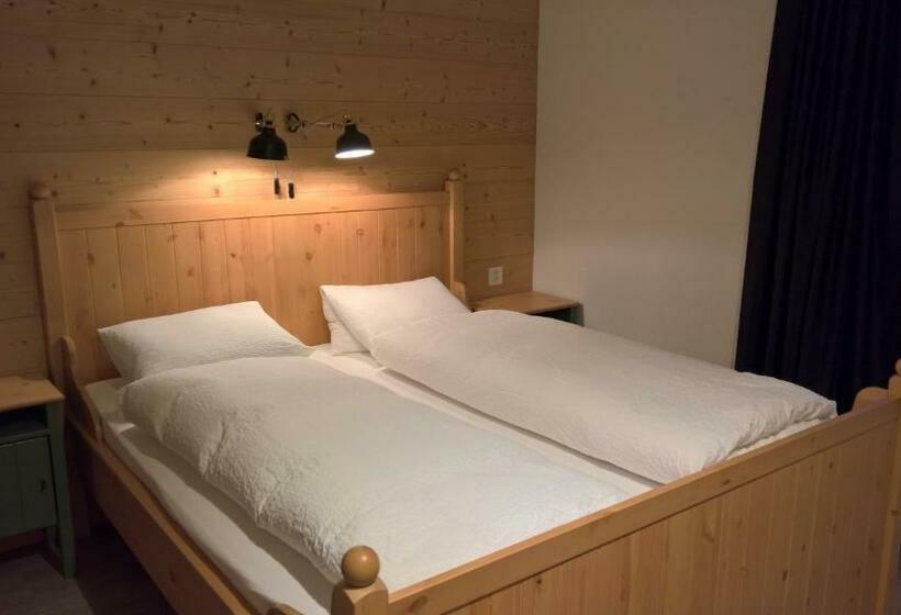 غرفة قياسية, B&b Chasa Arfusch