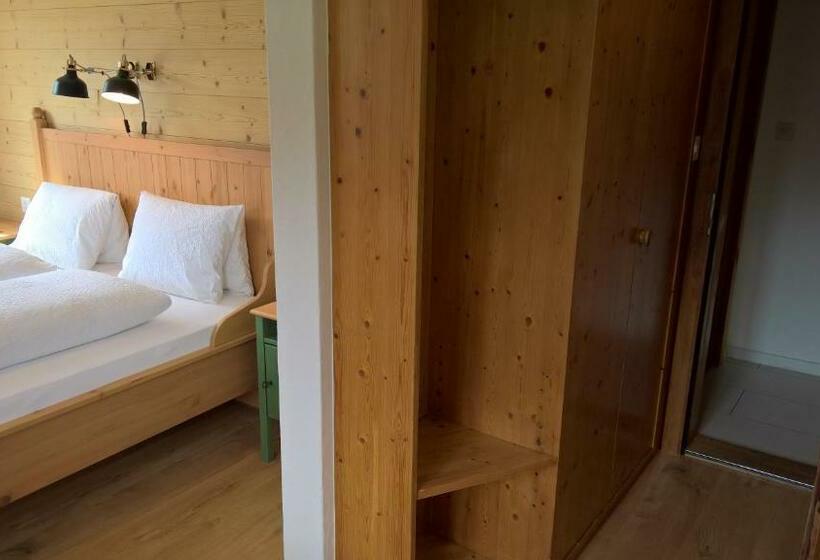 غرفة قياسية, B&b Chasa Arfusch