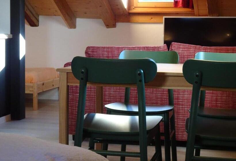 غرفة قياسية, B&b Chasa Arfusch