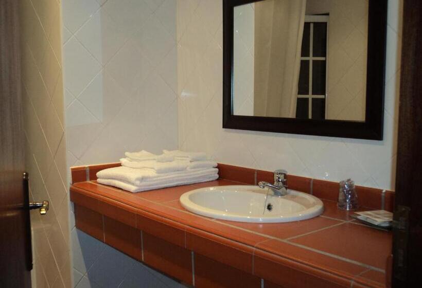 סוויטת ג'וניור, Alojamento Pero Rodrigues