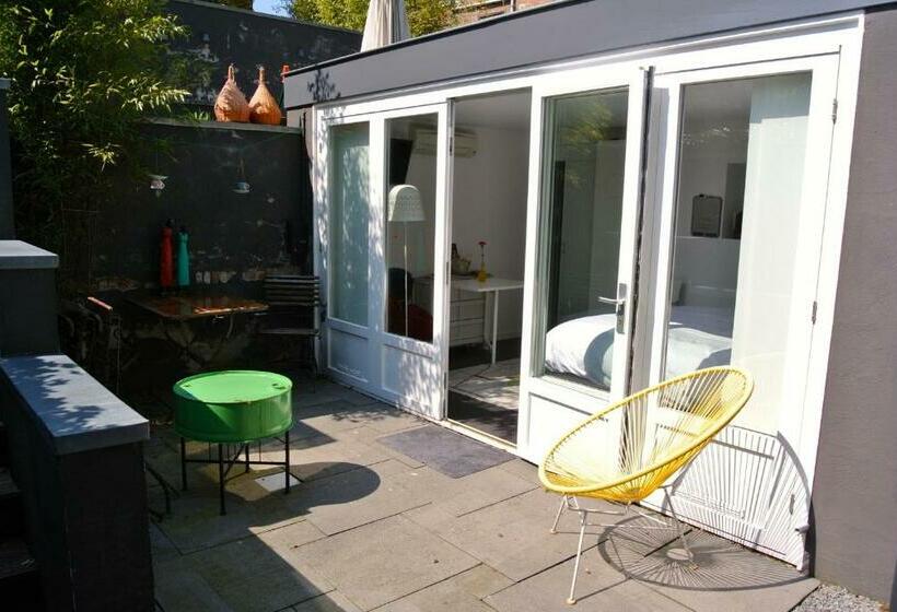 豪华房间, Naar Ineke