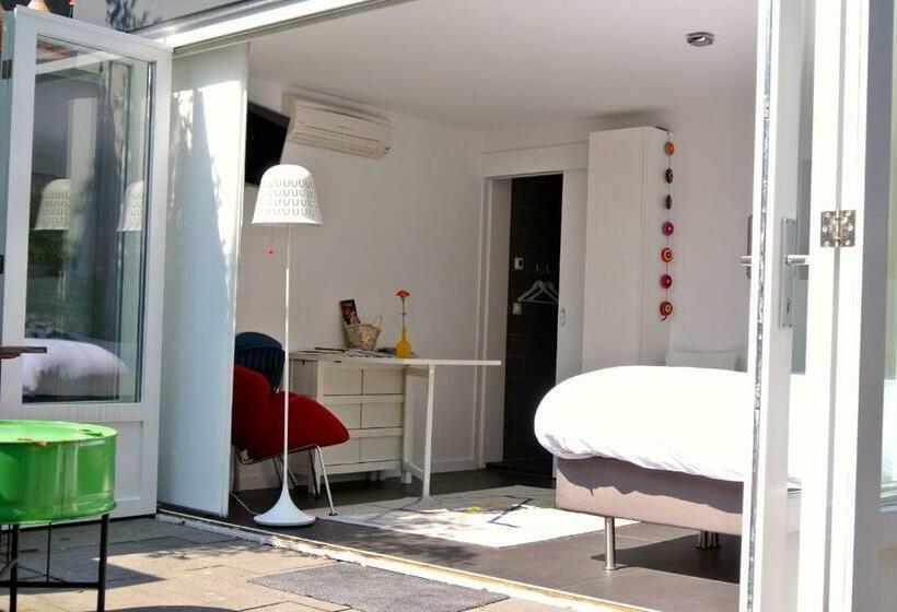 豪华房间, Naar Ineke