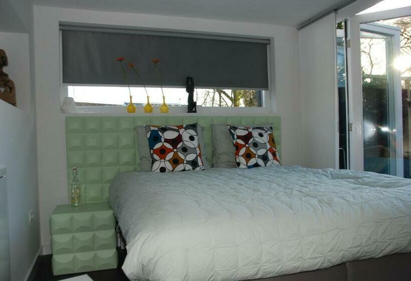 豪华房间, Naar Ineke