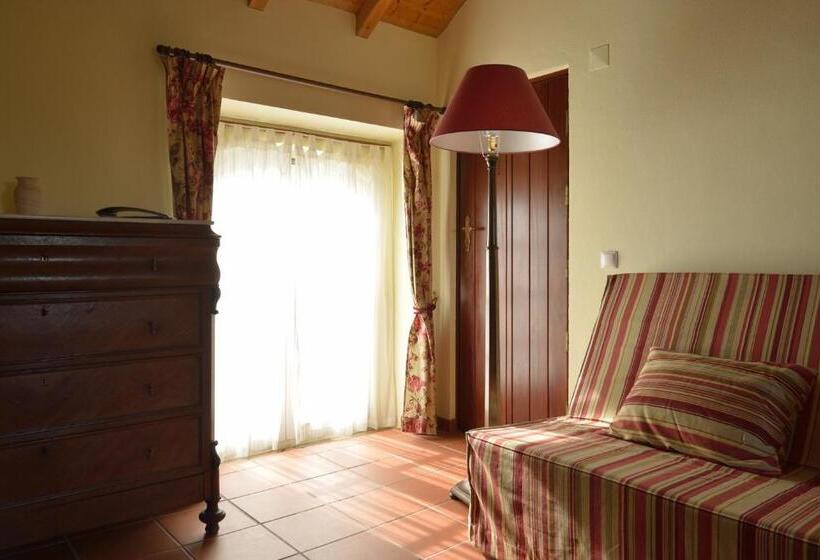 جناح مطلّ علي حمام السباحة, Quinta Do Scoto