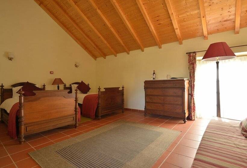 جناح مطلّ علي حمام السباحة, Quinta Do Scoto