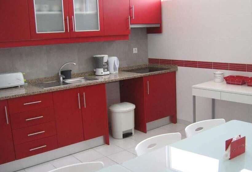 اتاق استاندارد با سرویس بهداشتی مشترک, The Story Guest House Adults Only