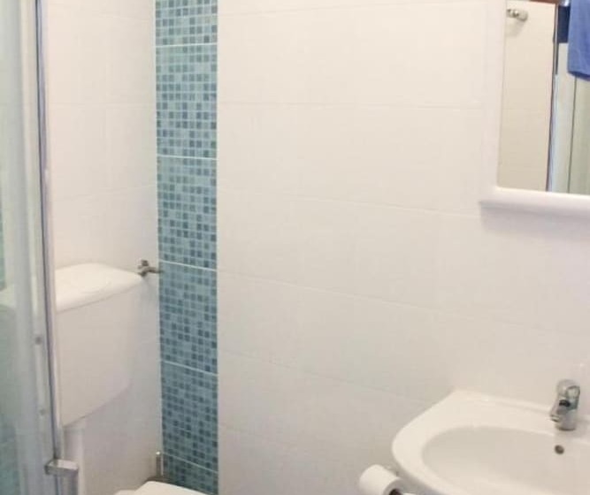 اتاق استاندارد با سرویس بهداشتی مشترک, The Story Guest House Adults Only